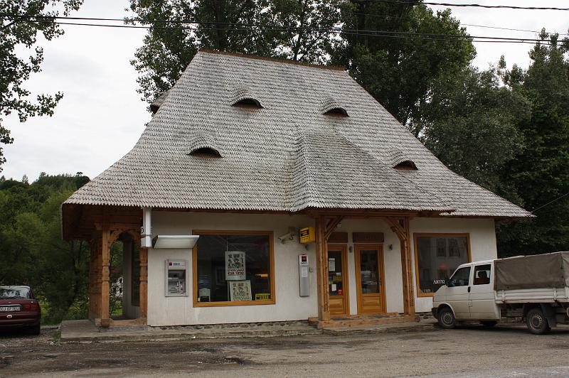 cica sediu banca.JPG